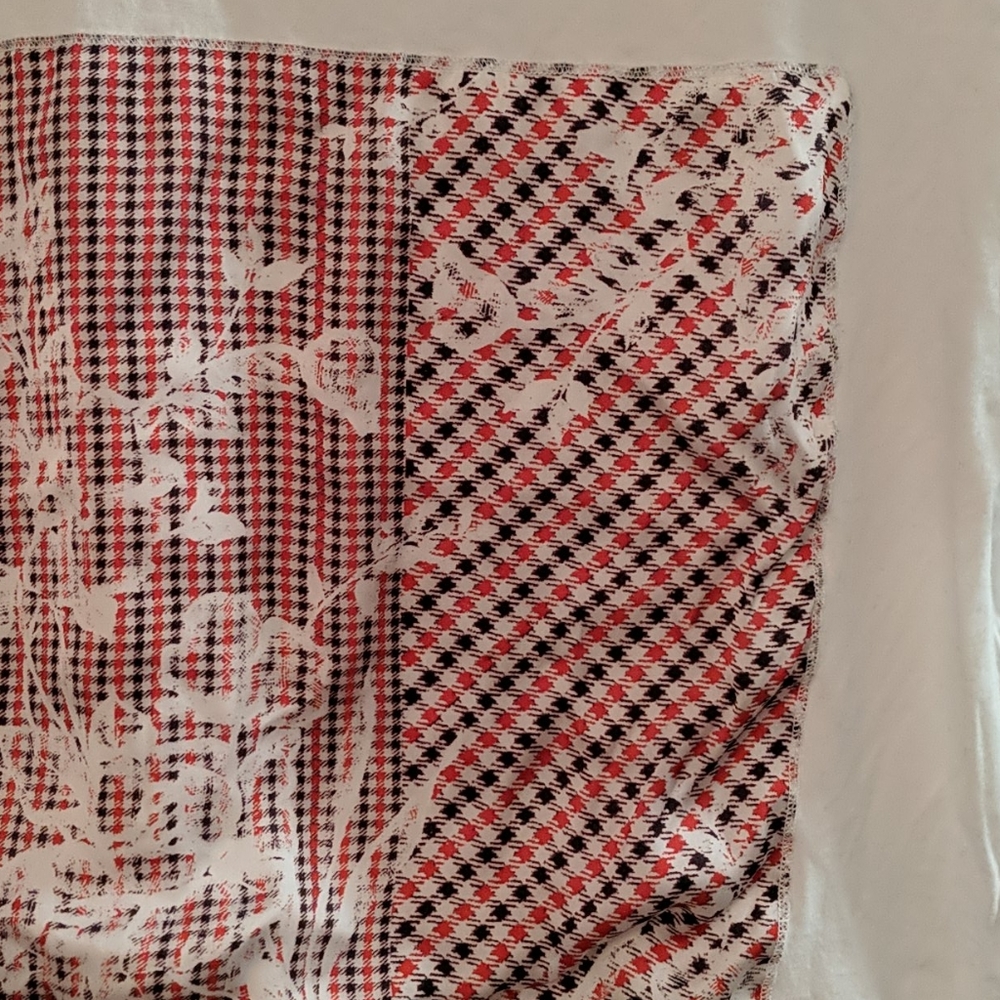 Zara T-shirt - Picture 3 of 3